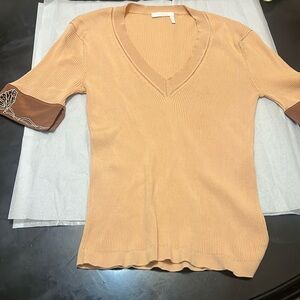 Chloe embroided top color brown. Size medium